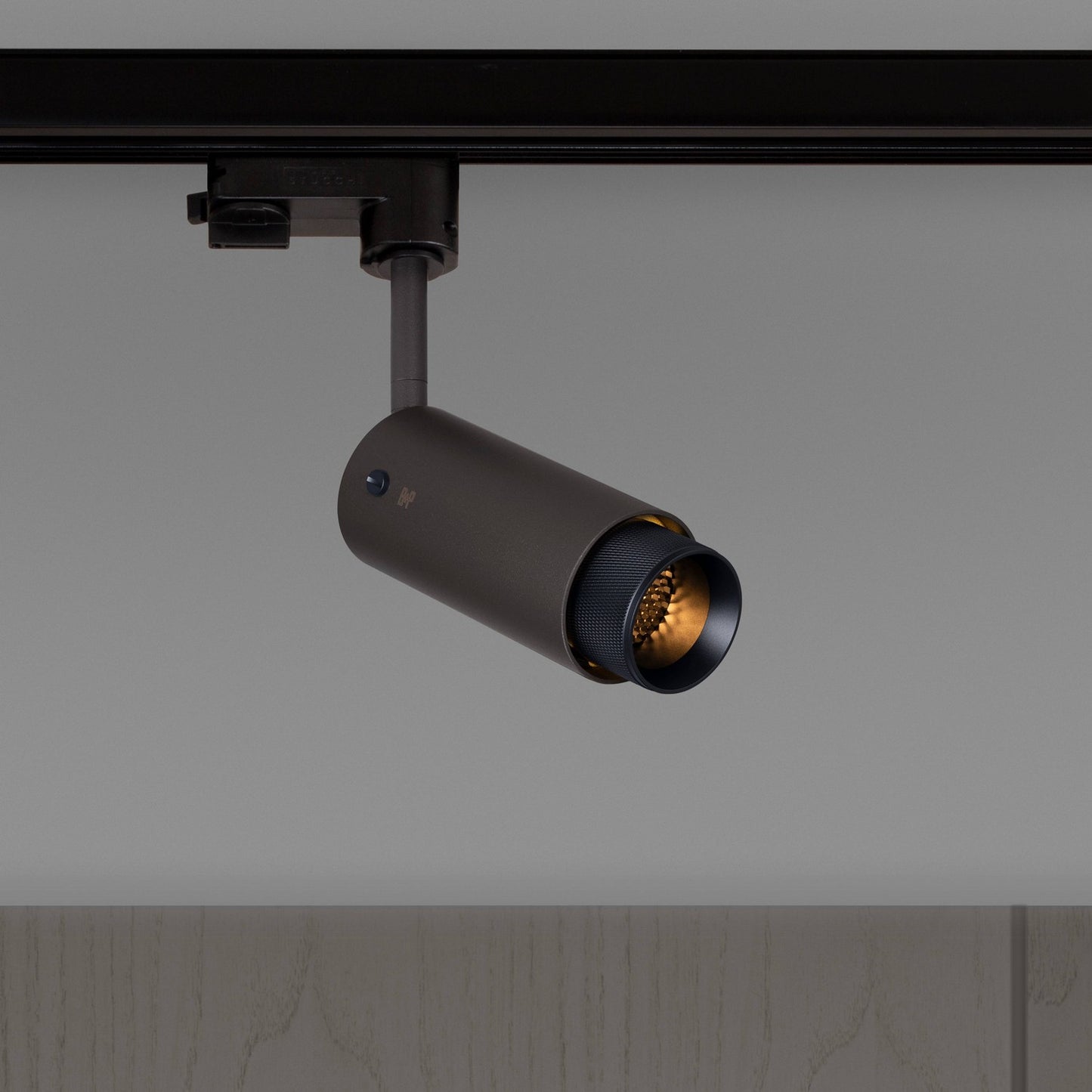 Buster + Punch-NEIG-944041|MAIN