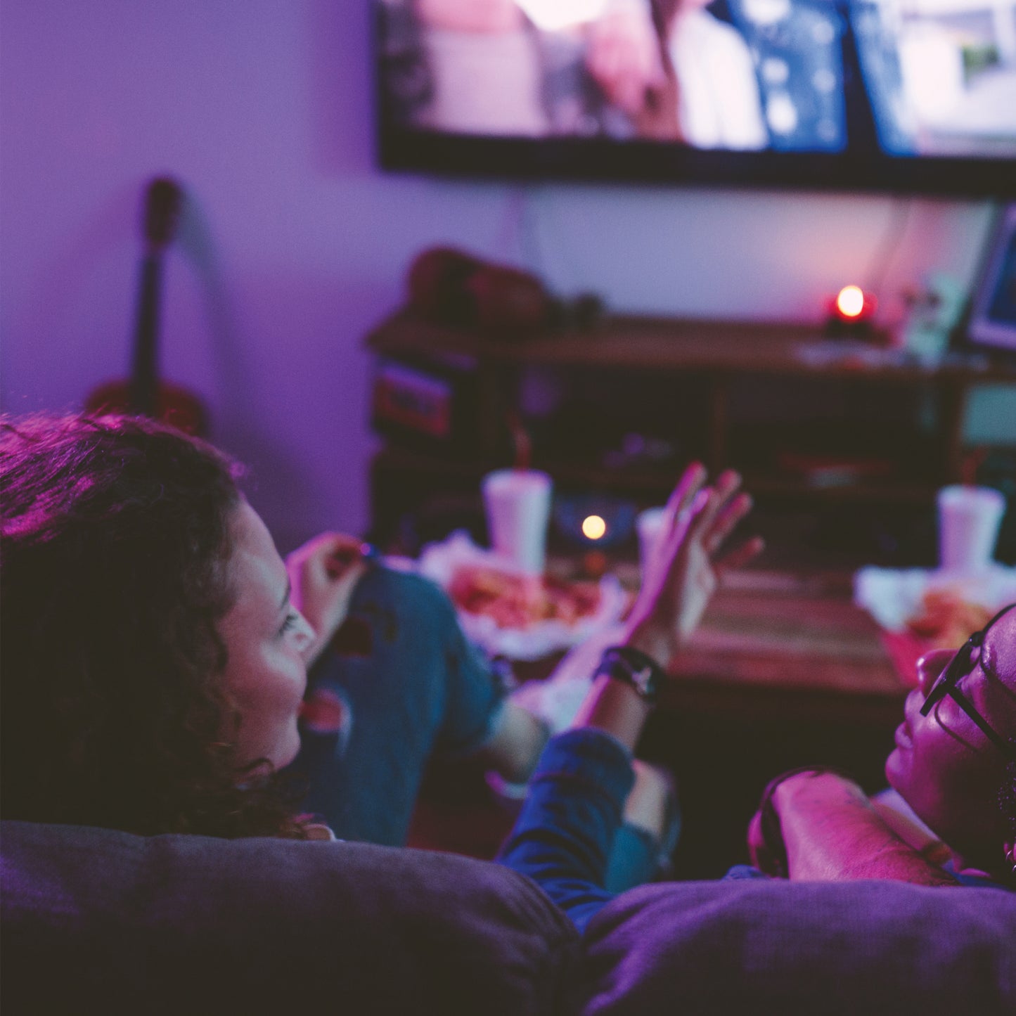 9.5 Watt (75 Watt Equivalent) E26 A19 120V LED 2700k Light Bulb by Satco