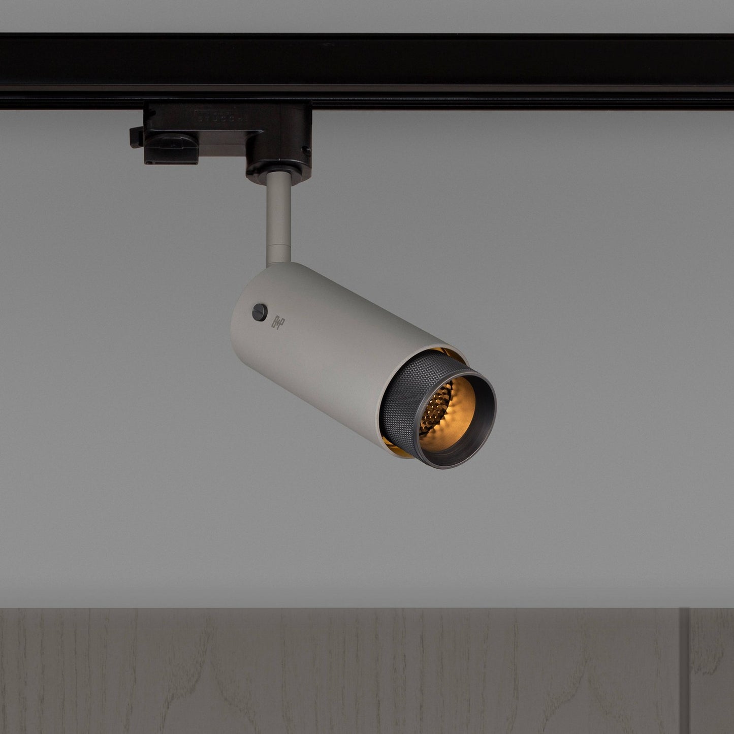 Buster + Punch-NEIG-604051|MAIN
