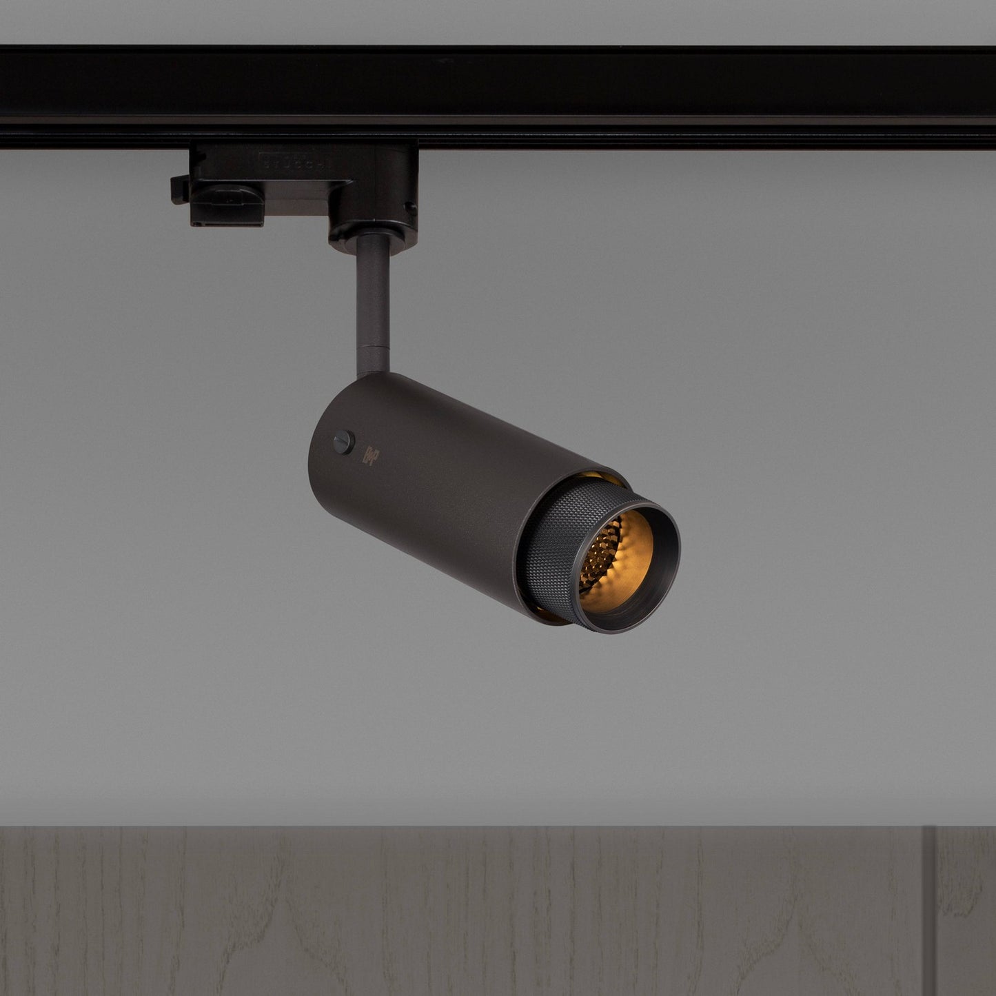 Buster + Punch-NEIG-614043|MAIN