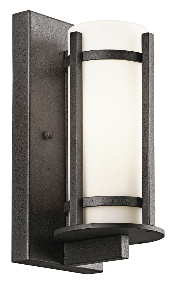 Camden Outdoor (Wet) Wall Lantern by Kichler
