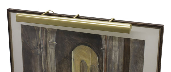 Classic Traditional Picture Light by House of Troy