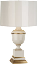 Robert Abbey-2604|MAIN