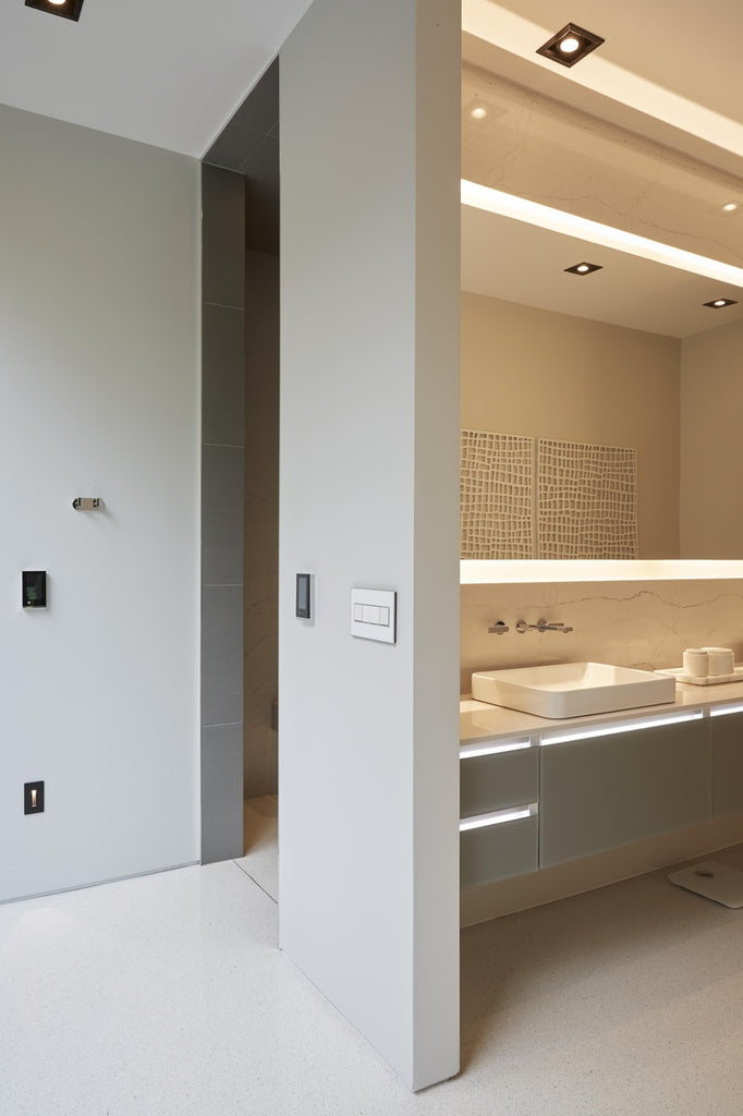 Legrand-AWM4GMW4|ALT|10