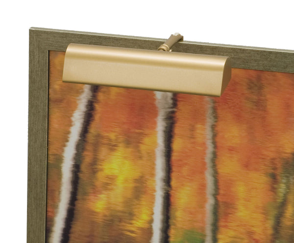 Classic Traditional Picture Light by House of Troy