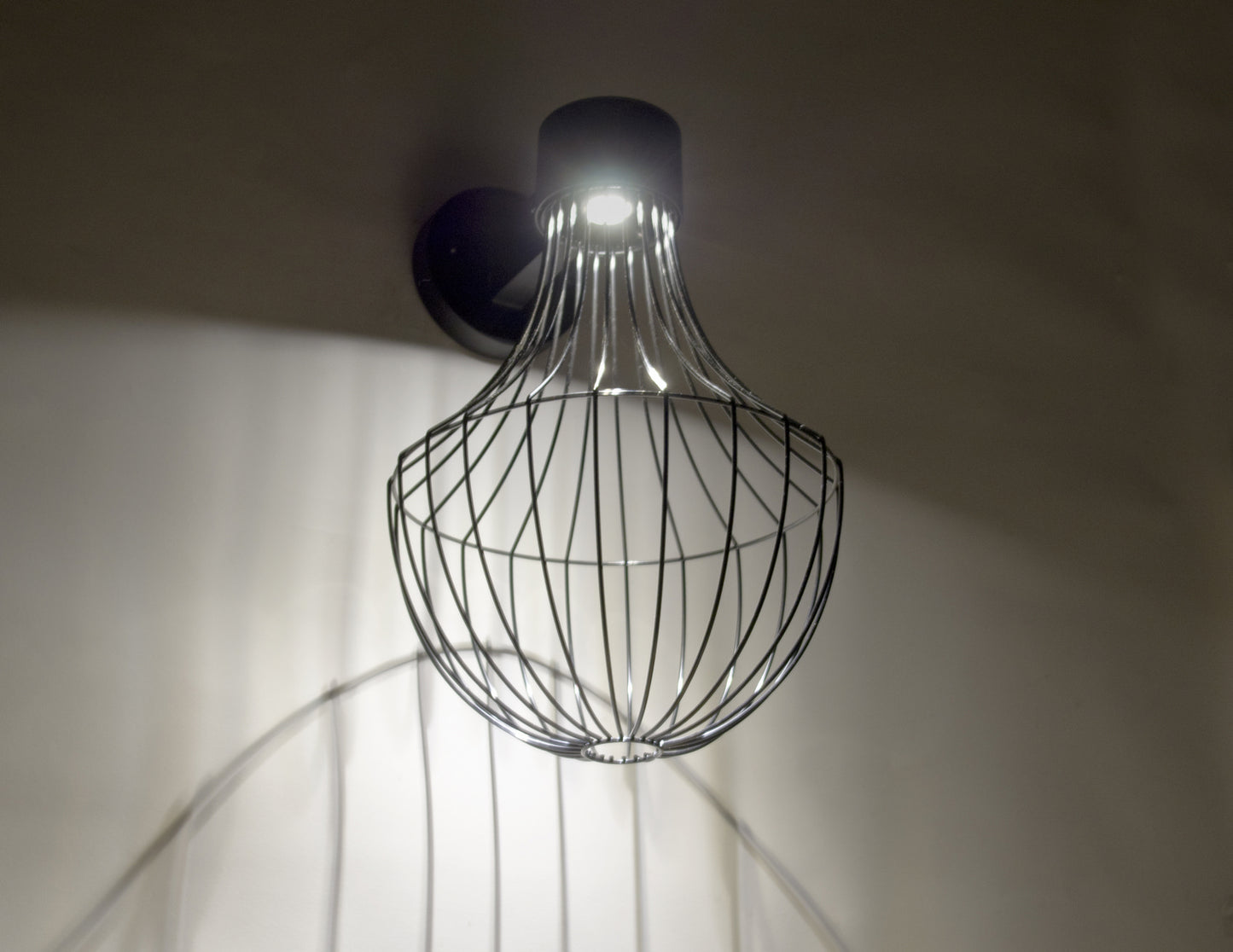 Besa-SULTANA-F-WALL-LED-BK|MAIN