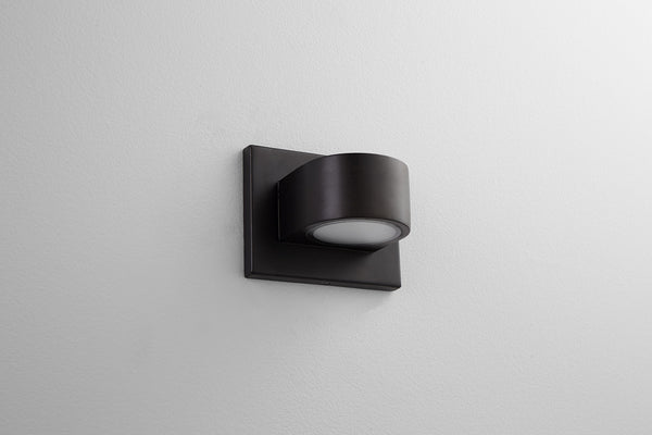 Eris Outdoor (Wet) Lantern by Quorum