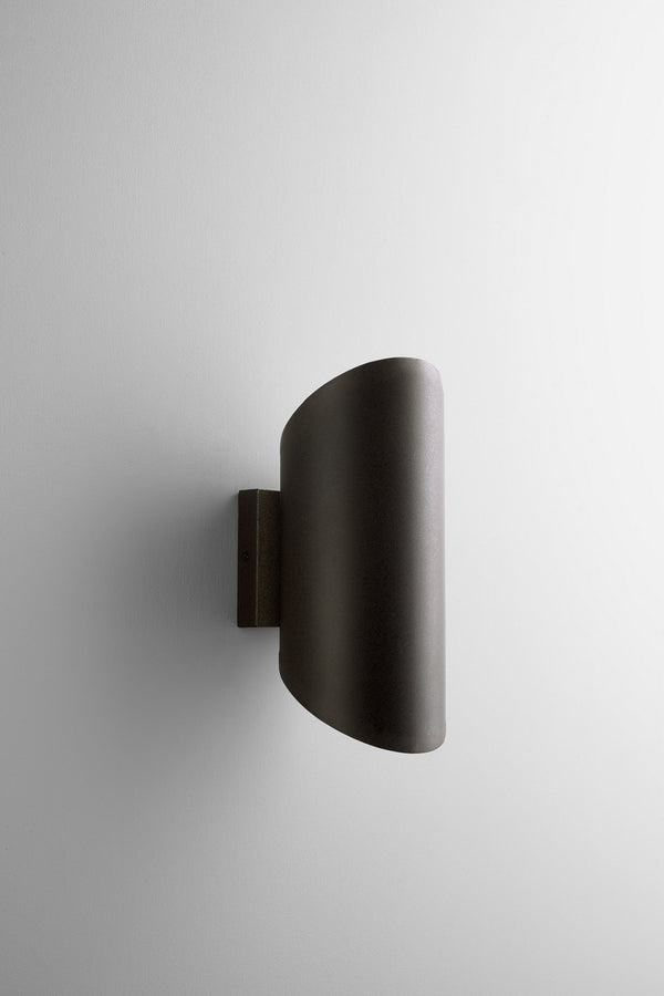 Scope Outdoor (Wet) Lantern by Oxygen