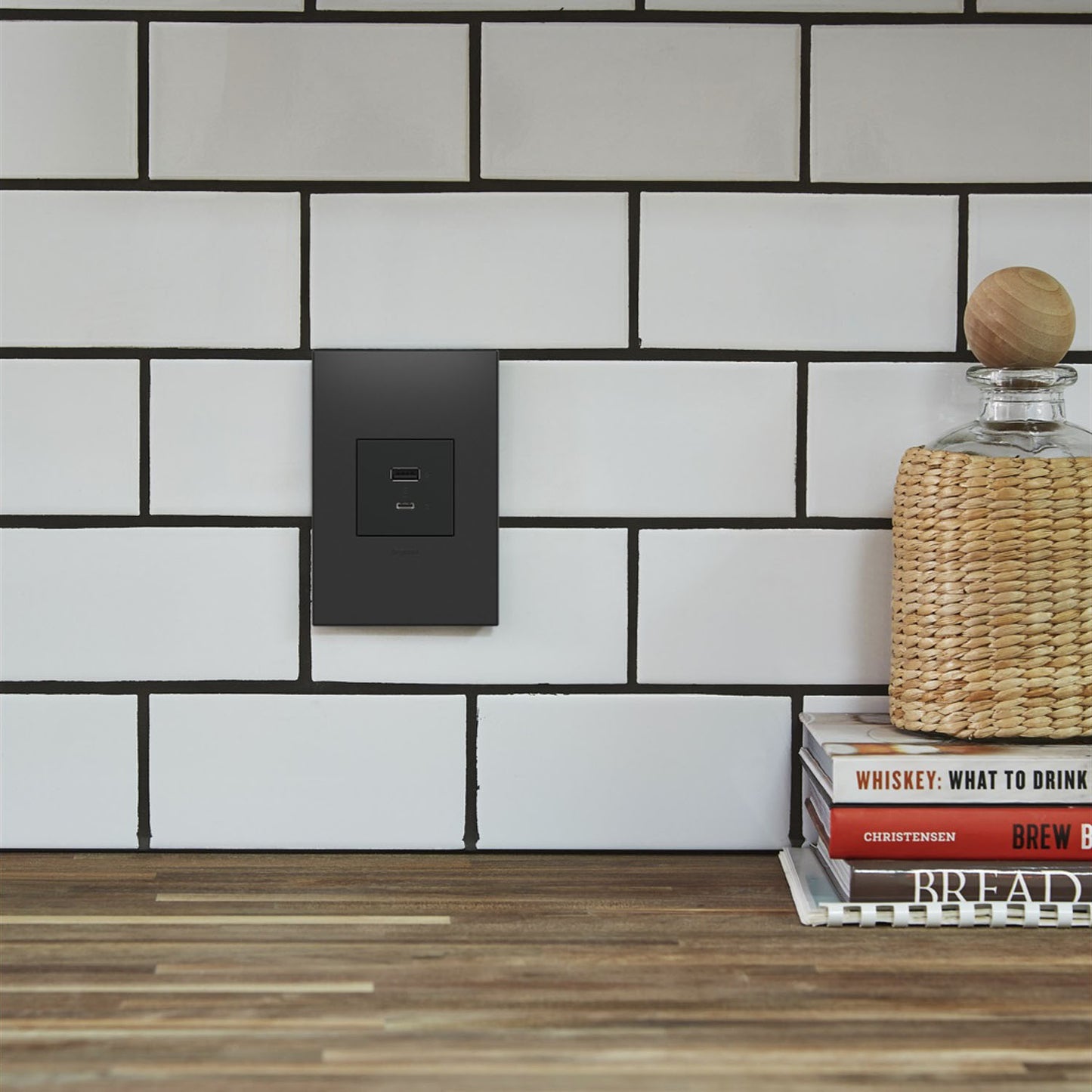 Legrand-ARUSB2AC6G4|ALT|10
