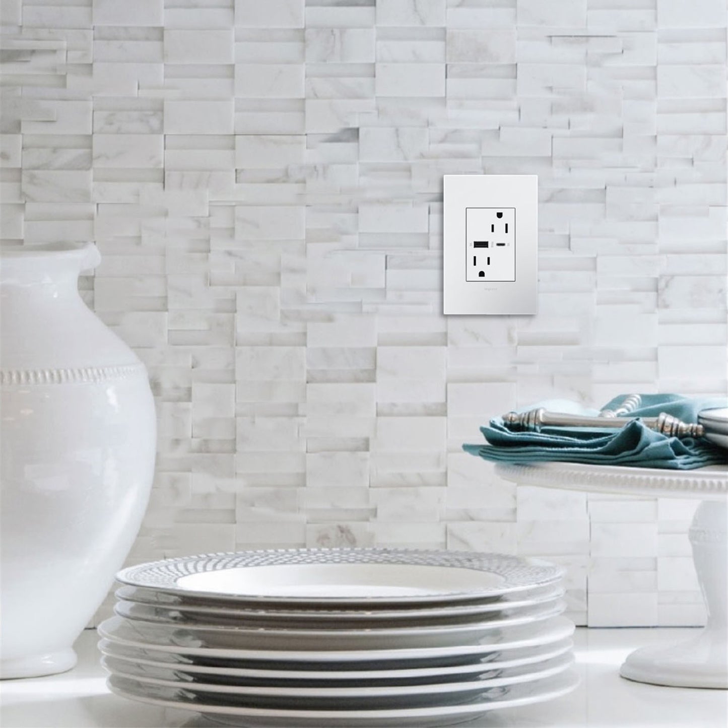 Legrand-ARTRUSB156ACW4|ALT|7