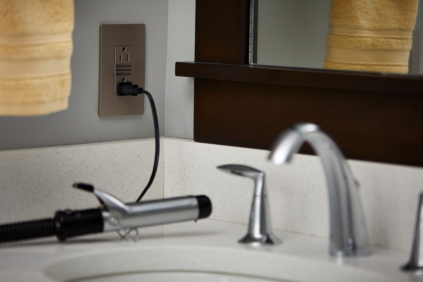 Legrand-NTL885TRNICC6|ALT|9