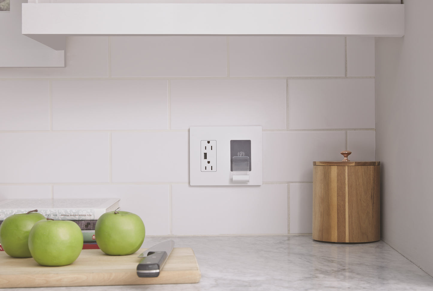 Legrand-RWC826USBWCCV2|ALT|10