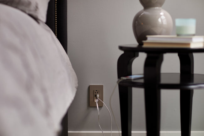Legrand-TM826USBNICC6|ALT|7