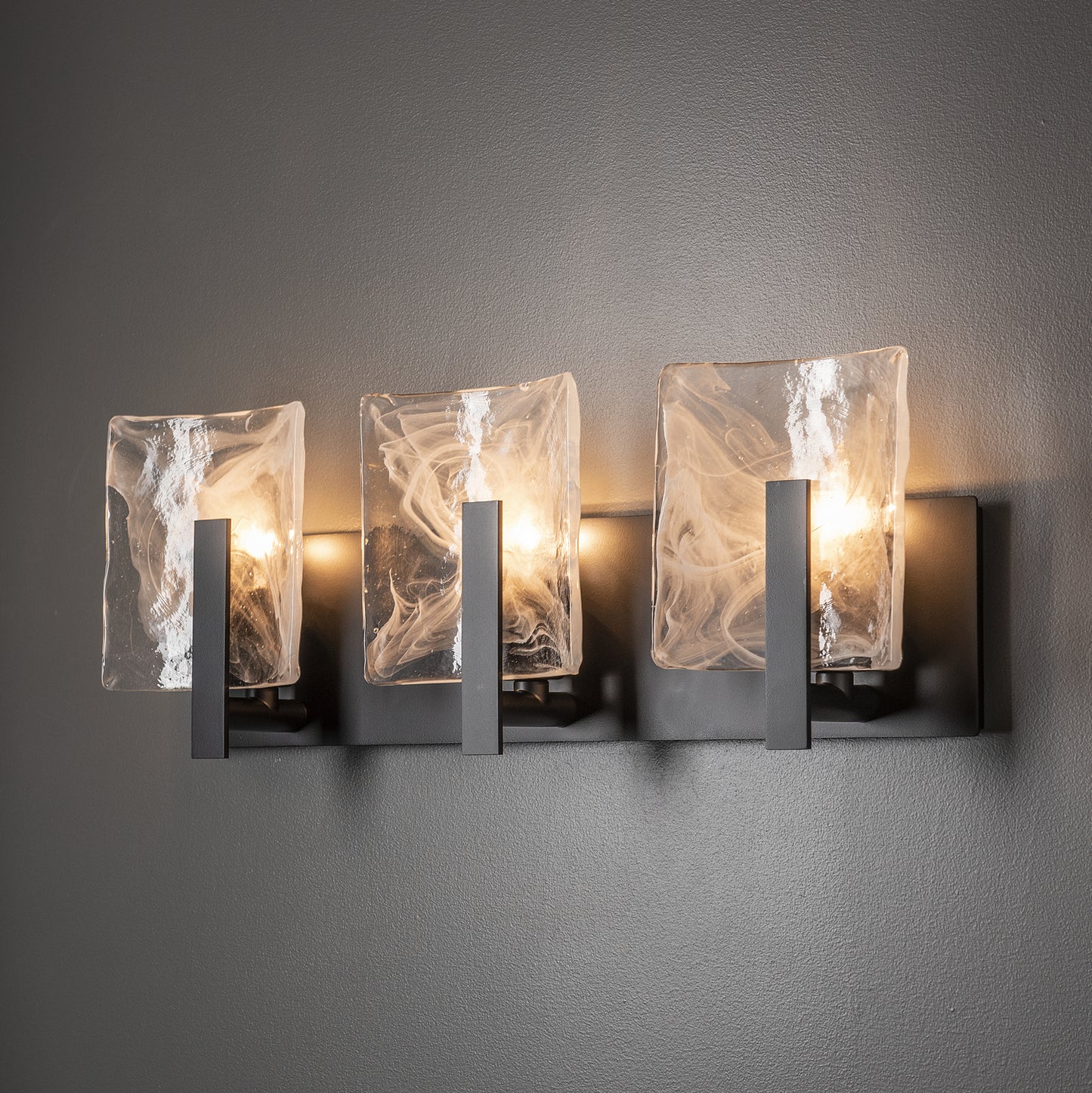 Hubbardton Forge-201312-SKT-10-YR0719|ALT|3