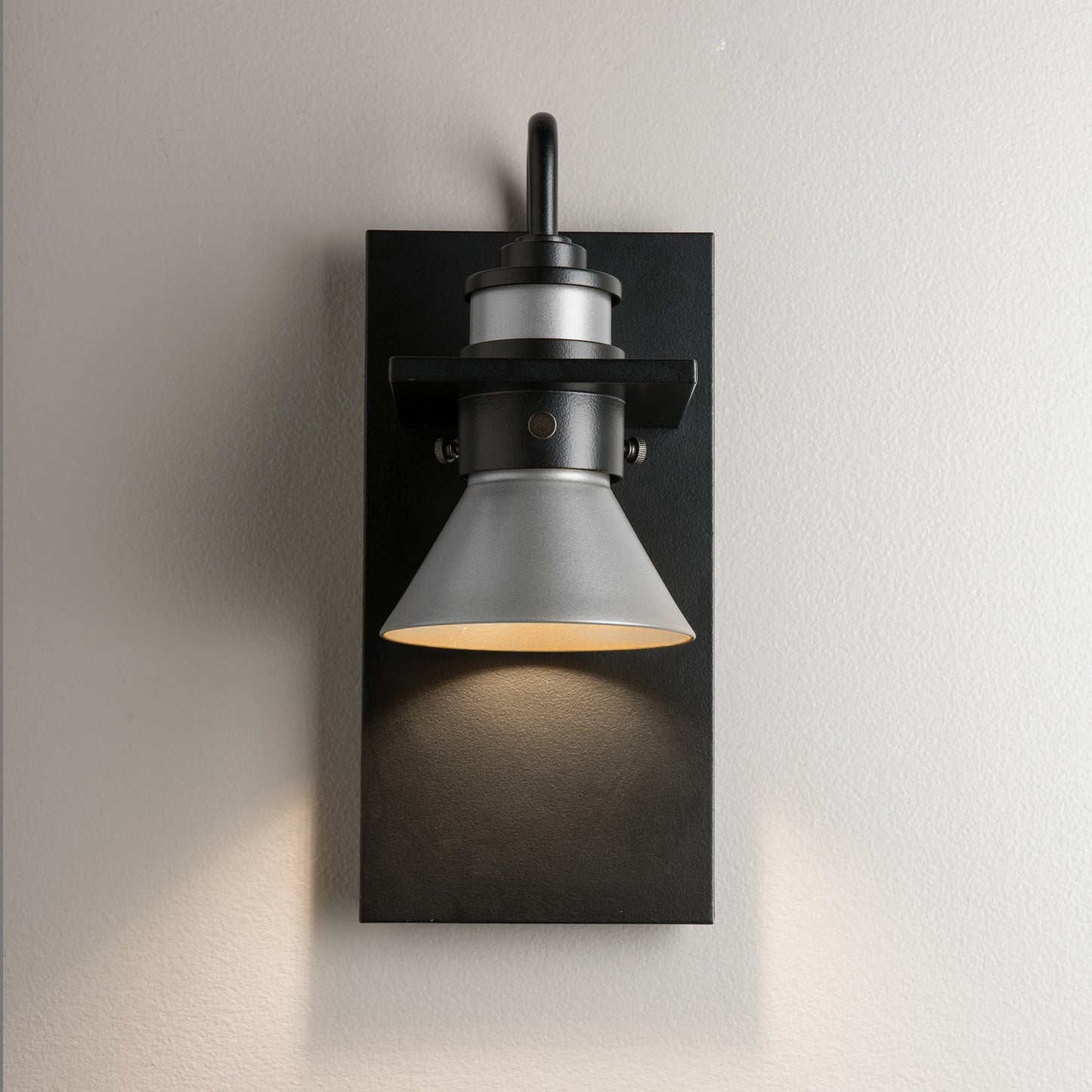 Hubbardton Forge-307716-SKT-80-78|ALT|3