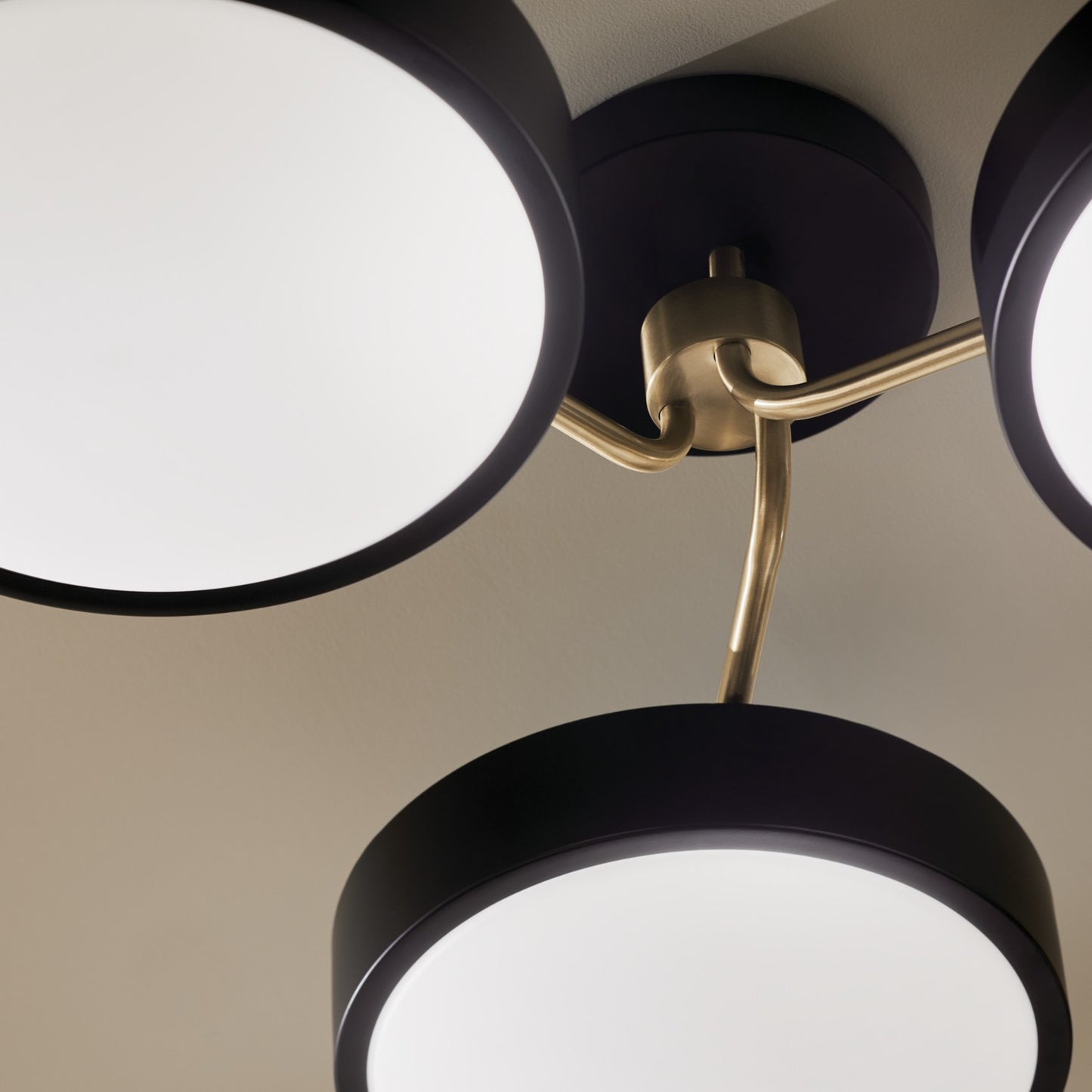 Kichler-52604BKCPZ|ALT|4