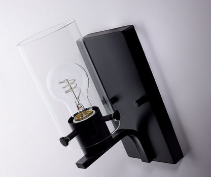 6 Watt (60 Watt Equivalent) E26 A19 120V LED 3000k Light Bulb by Satco