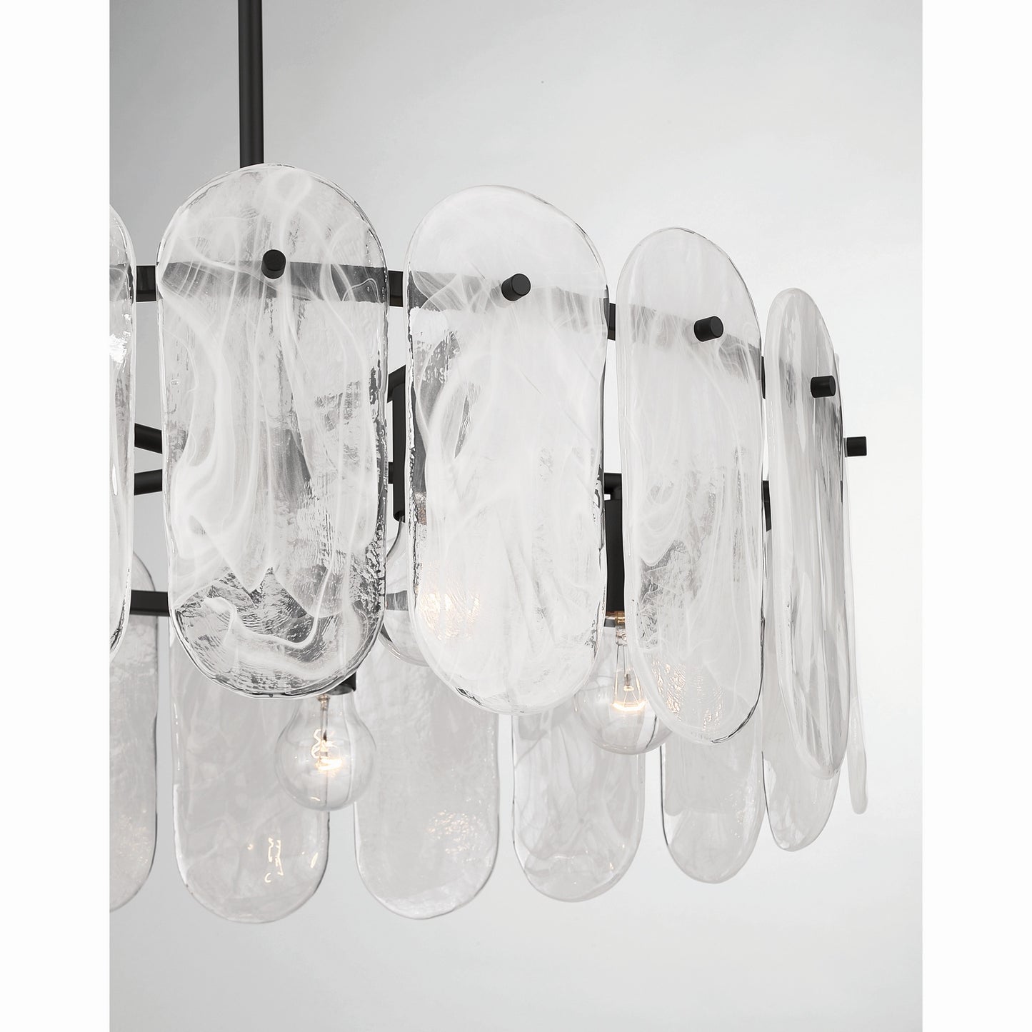 Minka-Lavery-2595-899|ALT|7